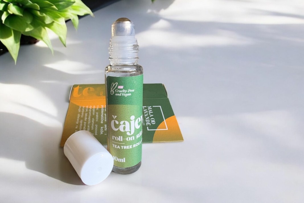 Roll-on stick tea tree