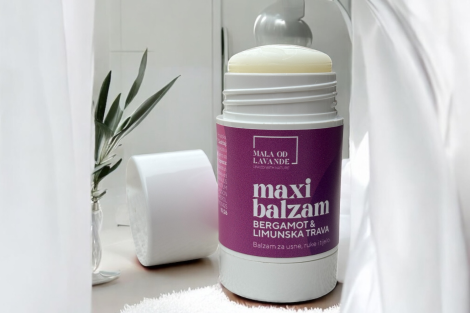 Prirodni maxi balzam za usne, lice i ruke – s bergamotom i limunskom travom. Njeguje, štiti i miriše. Pogodan i za djecu.