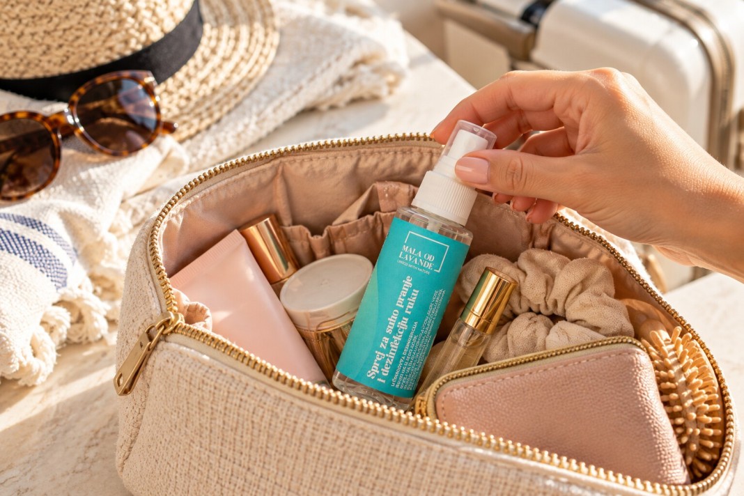 Spray per il lavaggio a secco e la disinfezione delle mani