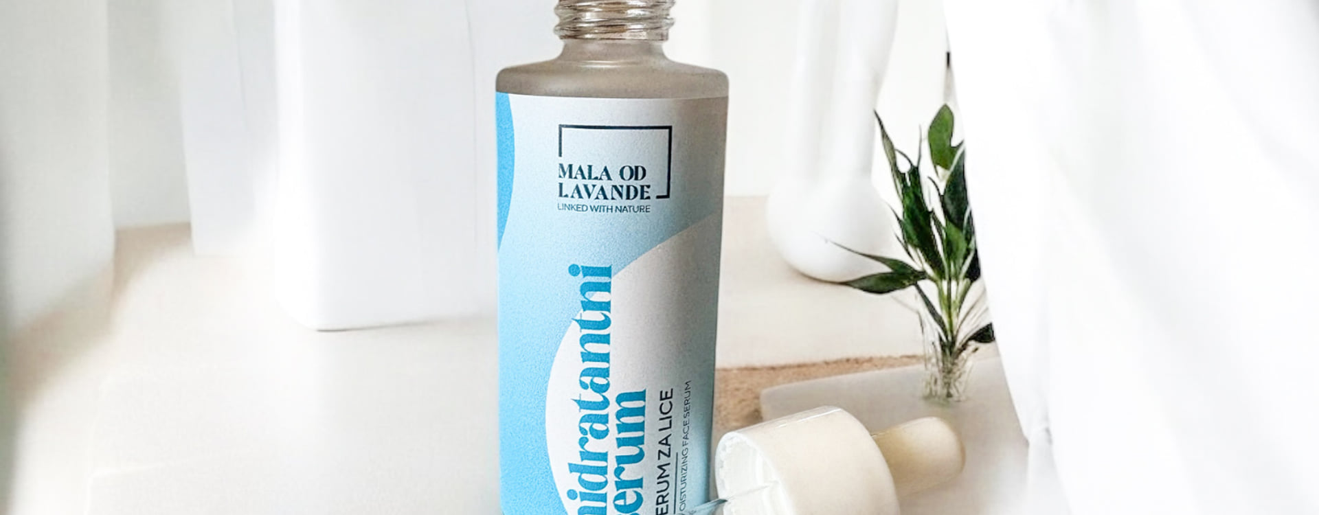 Hidratantni serum – kako djeluje i kome je zapravo potreban